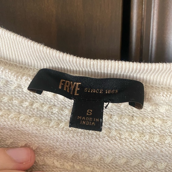 Cream Sweatshirt - Picture 2 of 2